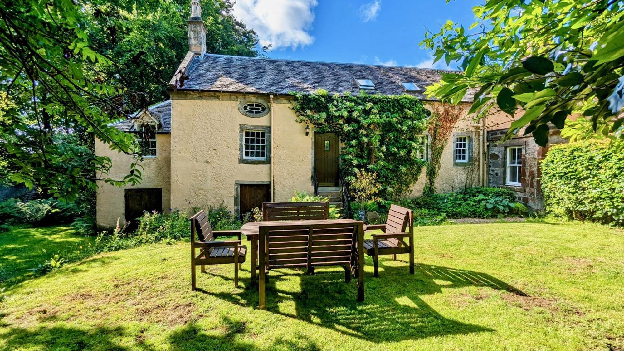 Powis House East Cottage Стерлинг Экстерьер фото